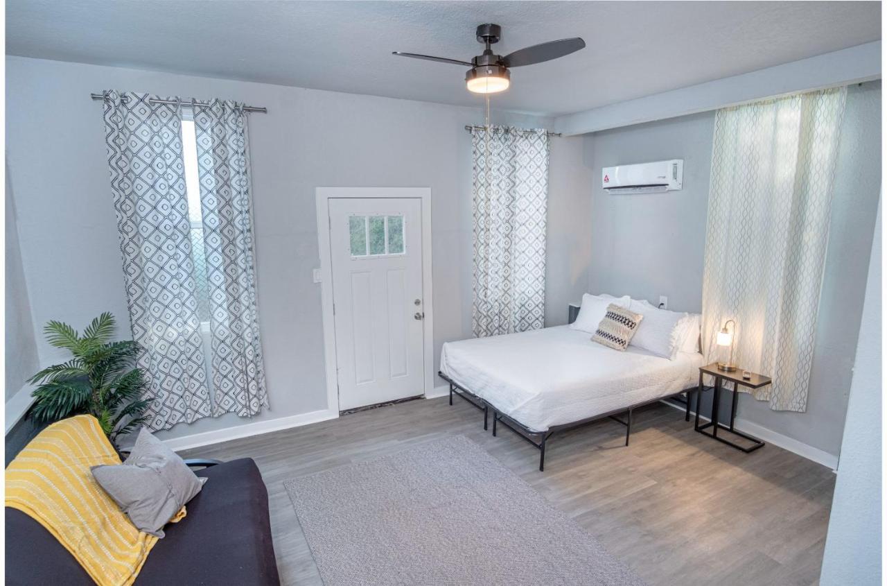 Stylish 4 Br2Ba Renovated Home Near Downtown Σαν Αντόνιο Εξωτερικό φωτογραφία